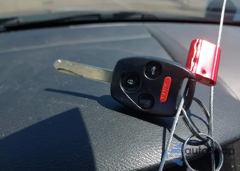 2004 Honda Accord 2.4 Lx from USA, damaged, VIN JHMCM56324C021600